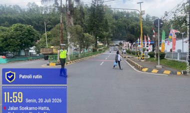 Satlantas-Polres-Ngada-Intensifkan-Patroli-dan-Pengaturan-Lalu-Lintas-di-Kota-Bajawa