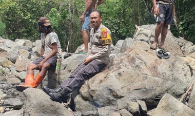 Bhabinkamtibmas-Desa-Tadho-Sambangi-Warga,-Sampaikan-Imbauan-Kamtibmas-dan-Bahaya-Penambangan-Liar
