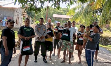 Pascabencana-Gempa,-Polres-Ngada-Polsek-Golewa-Hadir-Menunjukkan-Kepedulian-kepada-Warga-Golewa-Selatan