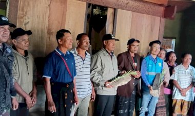 Polsek-Golewa-amankan-kegiatan-Pelepasan-dan-Penyerahan-Hak-atas-Tanah-serta-Penanaman-Pilar-Adat-dan-Pilar-Nasional,-Harapan-Baru-Tumbuh-di-Mataloko