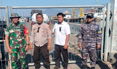 AKTIVITAS-PELABUHAN-AIMERE-BERLANGSUNG-AMAN-DAN-LANCAR,-POLSEK-AIMERE-POLRES-NGADA-PASTIKAN-MOBILITAS-MASYARAKAT-TETAP-TERJAGA