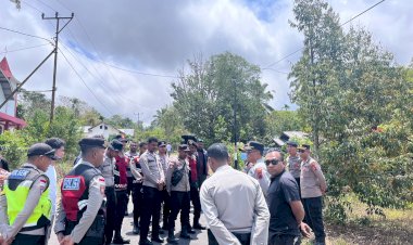 Kawal-Eksekusi-Lahan-dan-Bangunan,-Polres-Ngada-Pastikan-Proses-Hukum-Berjalan-Aman,-Humanis-dan-Kondusif-‎