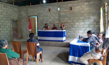 Bhabinkamtibmas-Polres-Ngada-Mediasi-Persoalan-Pinjaman-diselesaikan-secara-kekeluargaan