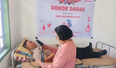 SAMBUT-HARI-JADI-HUMAS-POLRI-KE-75,-HUMAS-POLRES-NGADA-GELAR-DONOR-DARAH,-WUJUD-NYATA-KEPEDULIAN-KEMANUSIAAN
