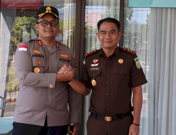 Perkuat Sinergi Penegakan Hukum, Kapolres Ngada Bersilaturahmi ke Kejaksaan Negeri Ngada
