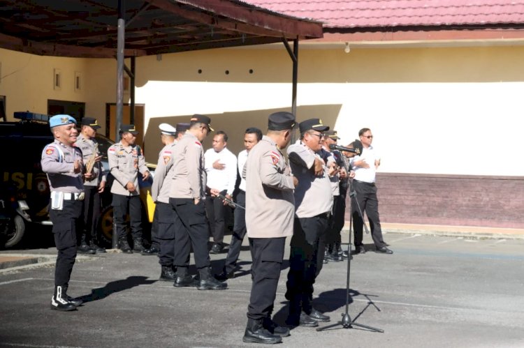 Kabag SDM Pimpin Pelatihan Metode USEFT untuk Meningkatkan Disiplin dan Kinerja Personel