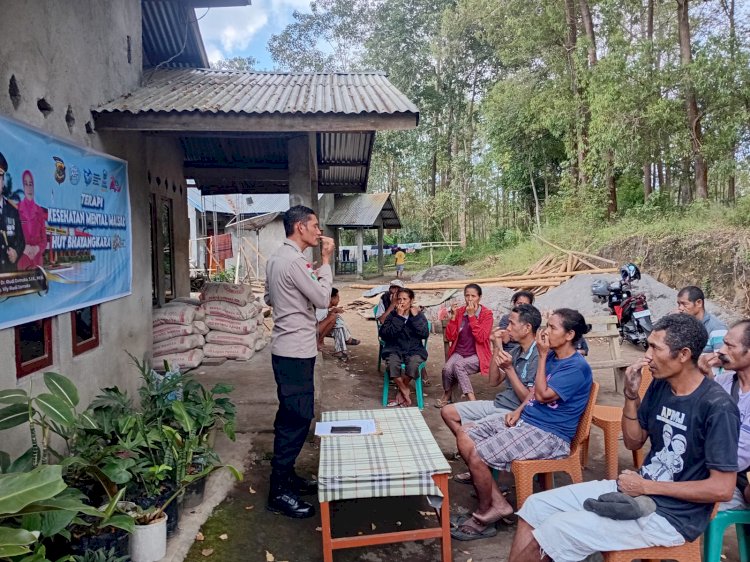 Polres Ngada Gelar Terapi Kesehatan Mental Metode USEFT bagi Warga Dusun Mari 