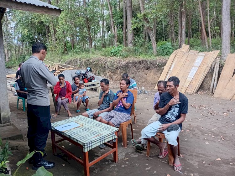Polres Ngada Gelar Terapi Kesehatan Mental Metode USEFT bagi Warga Dusun Mari 