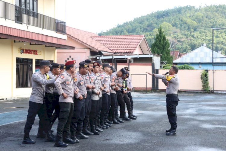 POLRES NGADA TINGKATKAN KEMAMPUAN DAN KETERAMPILAN PERSONEL MELALUI LATIHAN DALMAS