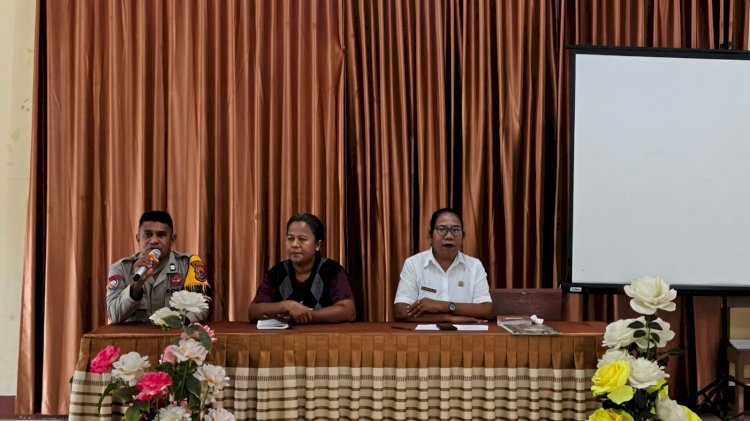 BHABINKAMTIBMAS DESA NARUWOLO HADIRI RAPAT PANITIA PILKADES DESA NENOWEA, AJAK WARGA JAGA KAMTIBMAS JELANG PILKADES 2026