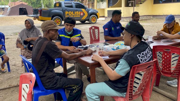 Polri Hadir di Tengah Pengungsi, Tim Dokkes Polres Ngada Berikan Layanan Kesehatan Gratis Pascagempa di Riung