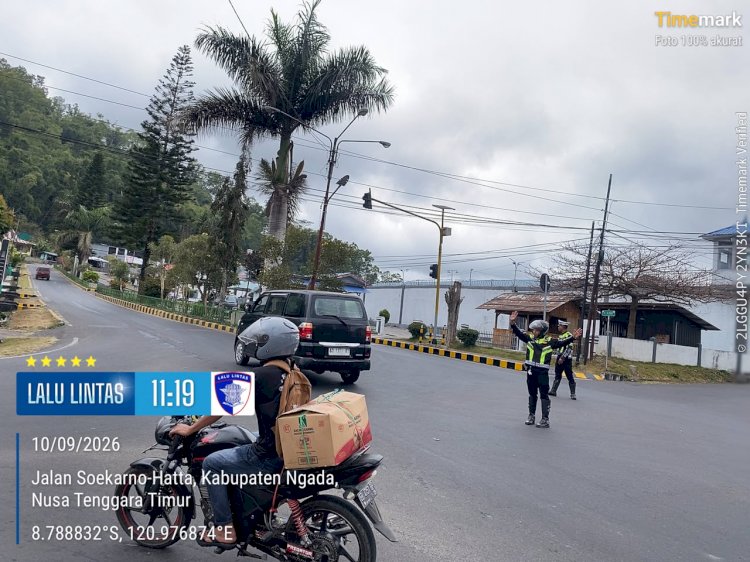 SAAT AKTIVITAS KOTA MENINGKAT, POLRES NGADA MELALUI SATUAN LALU LINTAS HADIR MENJAGA KESELAMATAN MASYARAKAT ‎