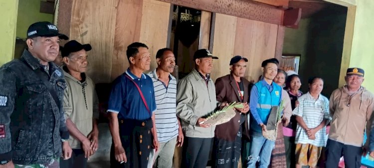 Polsek Golewa amankan kegiatan Pelepasan dan Penyerahan Hak atas Tanah serta Penanaman Pilar Adat dan Pilar Nasional, Harapan Baru Tumbuh di Mataloko