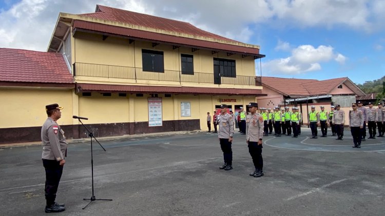 APEL PAGI DAN JAM PIMPINAN, WAKAPOLRES NGADA TEKANKAN DISIPLIN, KESIAPSIAGAAN, DAN KEKOMPAKAN PERSONEL