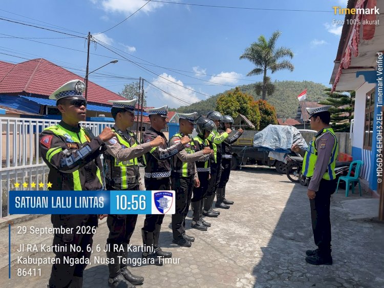 Patroli Humanis Satlantas Polres Ngada Jaga Keselamatan Pengguna Jalan di Bajawa