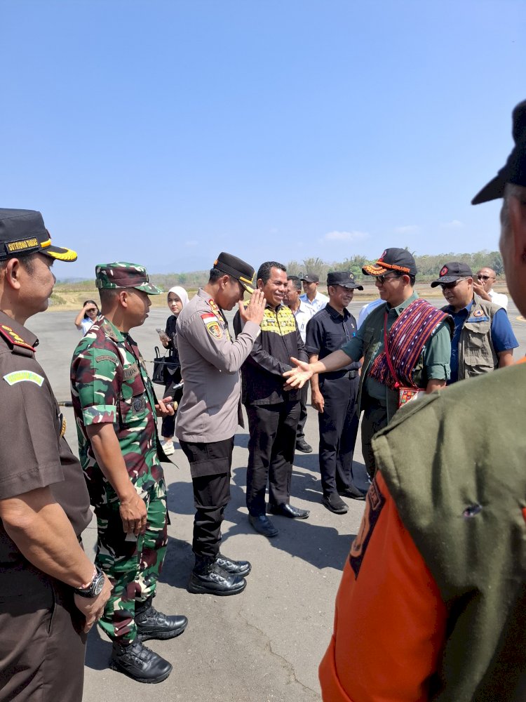 Polres Ngada Kawal Kedatangan Kepala BNPB, Sinergi Forkopimda Perkuat Penanganan Pascabencana