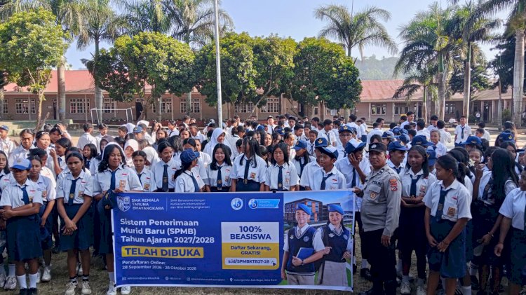 POLRES NGADA SOSIALISASIKAN SMA KEMALA TARUNA BHAYANGKARA, TAWARKAN BEASISWA PENUH BAGI SISWA BERPRESTASI