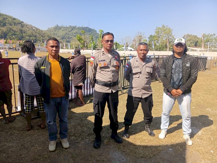 POLRES NGADA AMANKAN PERTANDINGAN HANDAYANI CUP I 2026, JUNJUNG TINGGI SPORTIVITAS DAN PERSAUDARAAN